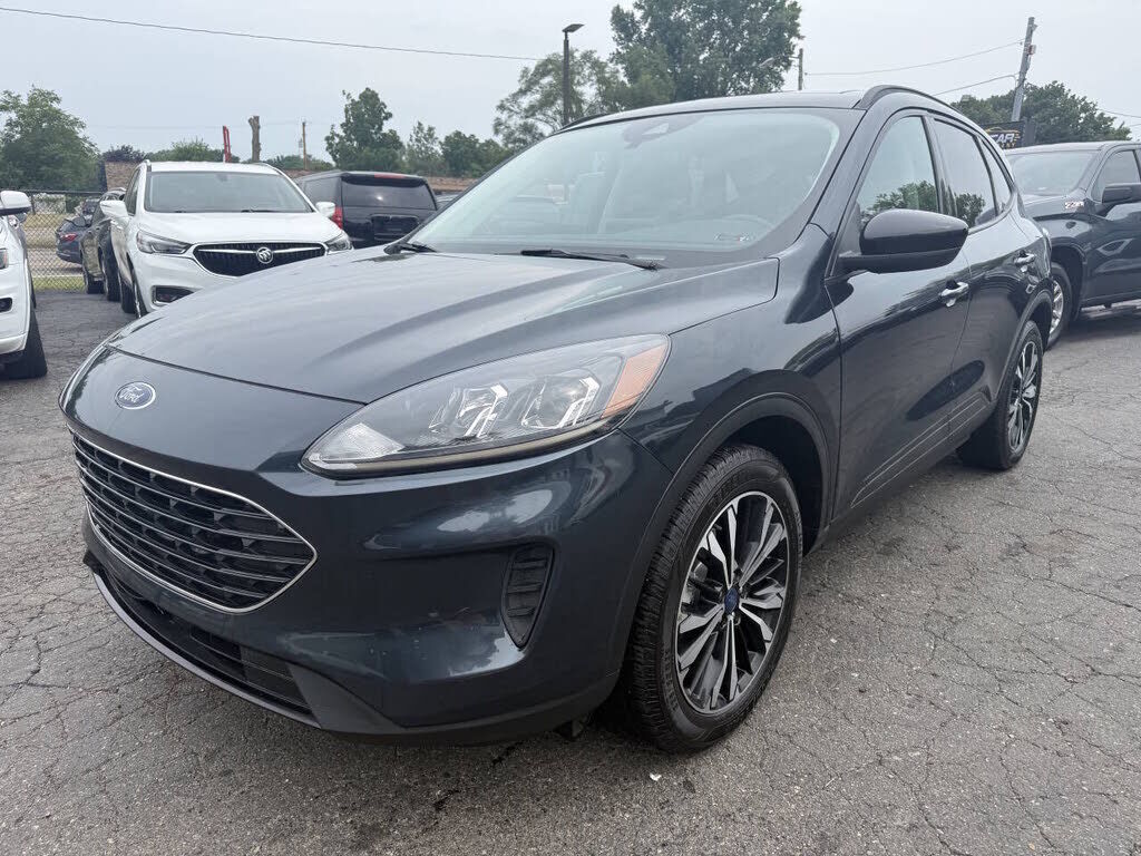 2022 FORD Escape