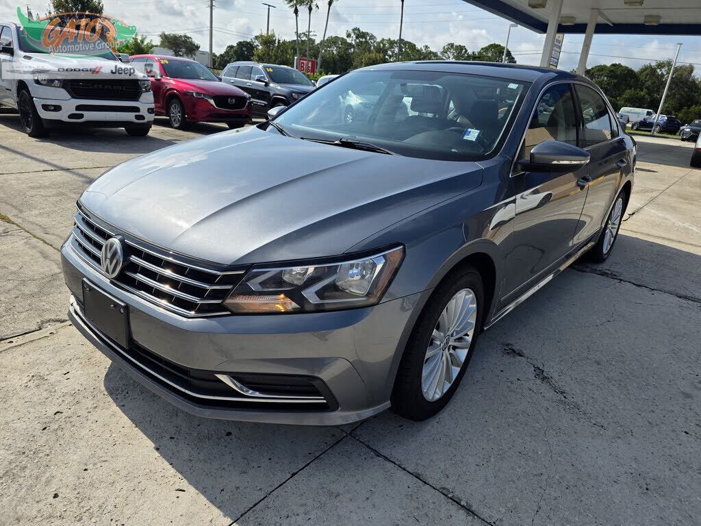 2017 VOLKSWAGEN Passat