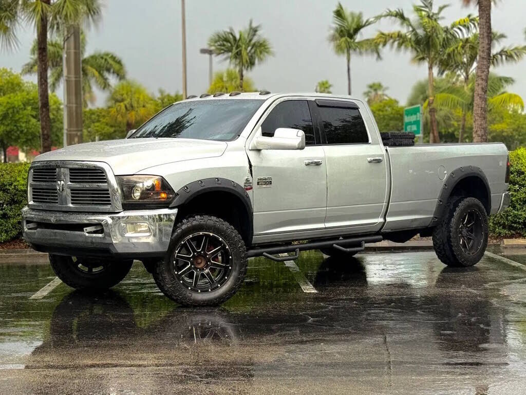 2011 DODGE Ram