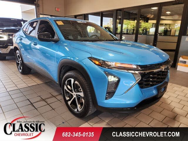 2026 CHEVROLET Trax