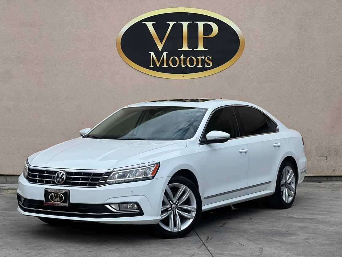 2017 VOLKSWAGEN Passat