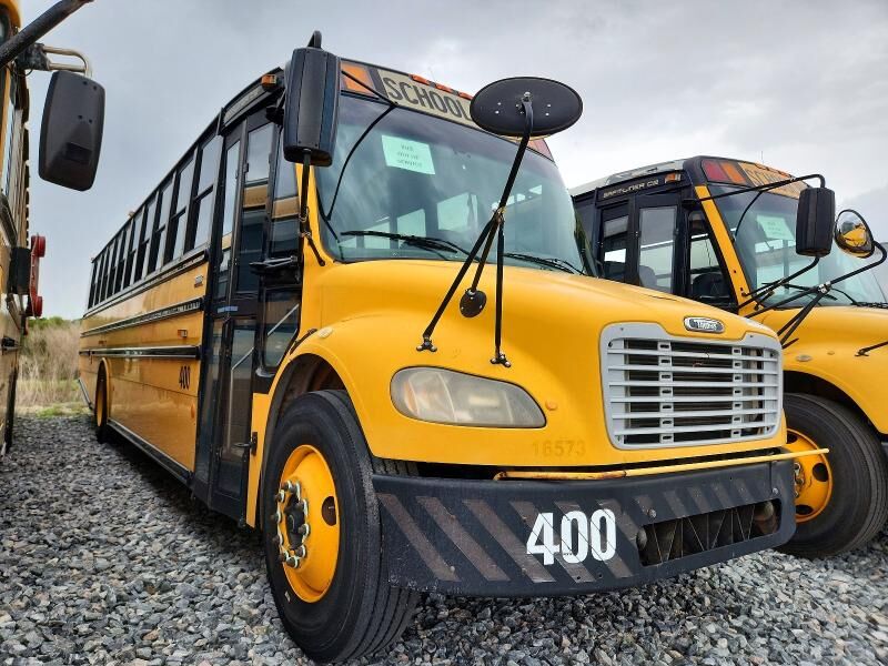 2009 FREIGHTLINER B2 Bus Chassis