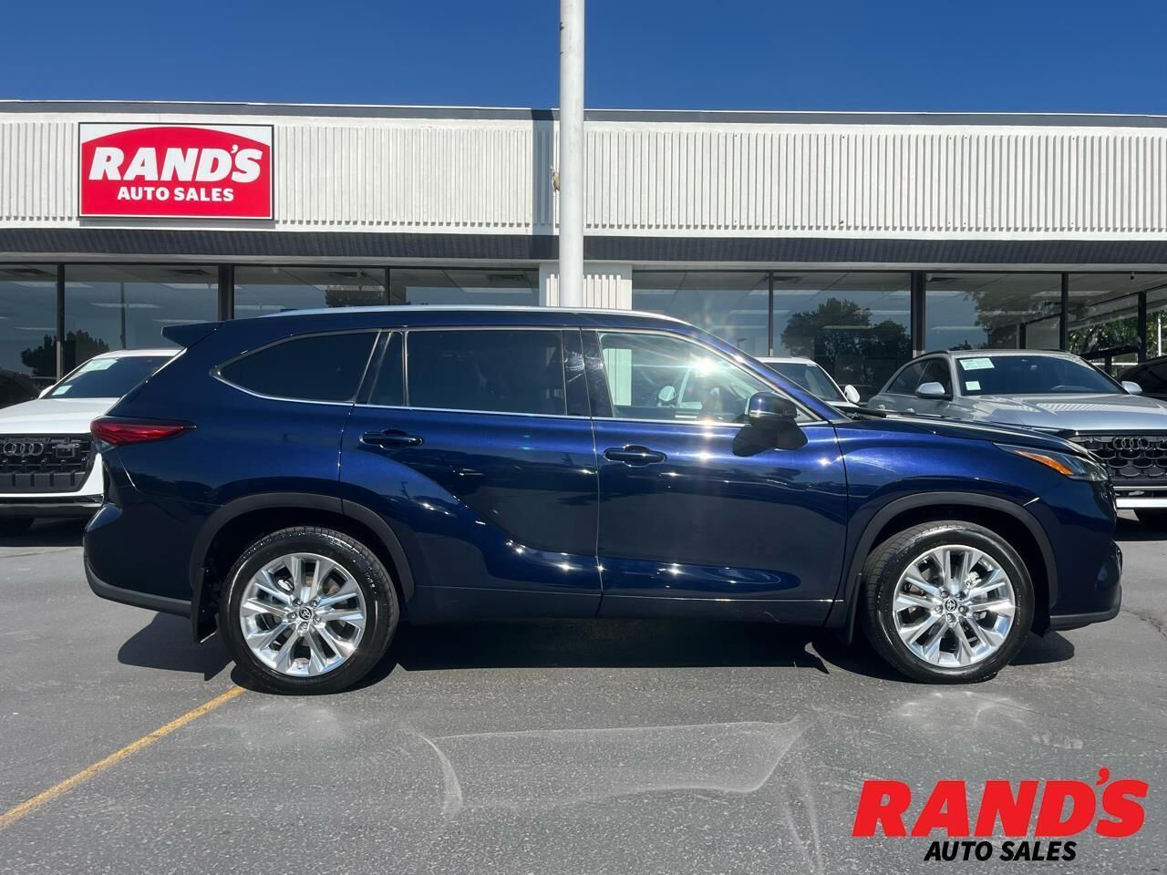 2021 TOYOTA Highlander