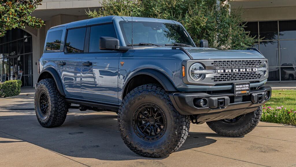 2025 FORD Bronco