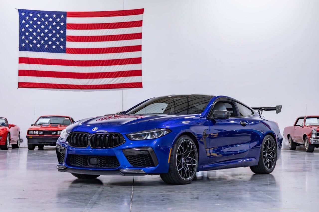2023 BMW M8