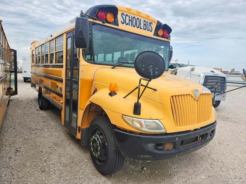 2009 IC BUS PB105