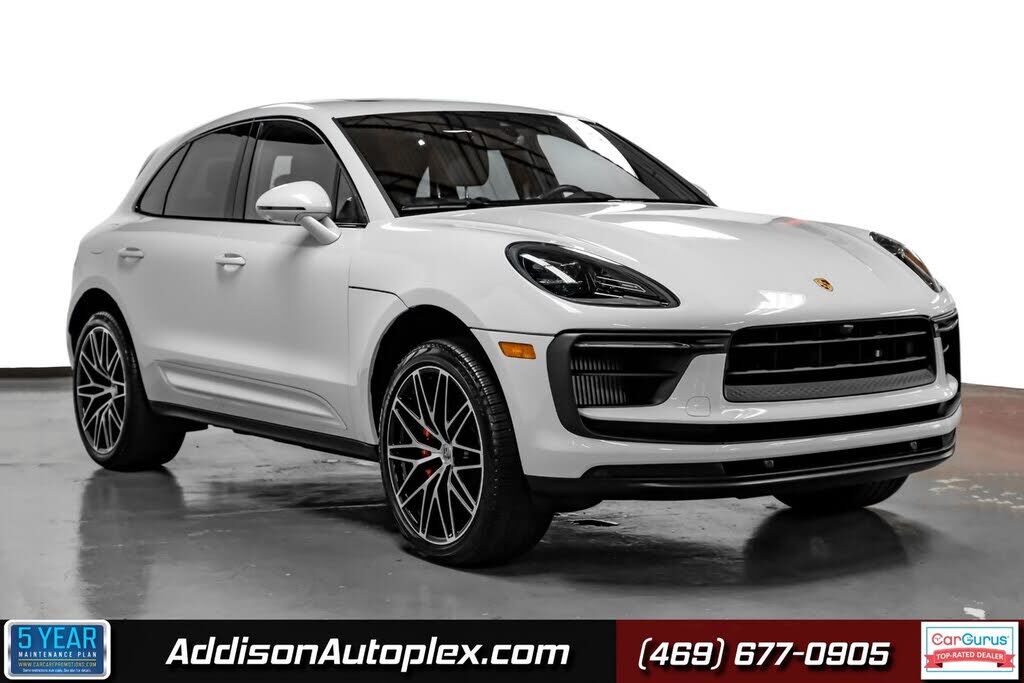 2022 PORSCHE Macan
