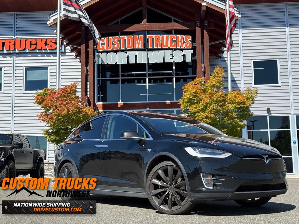 2020 TESLA Model X