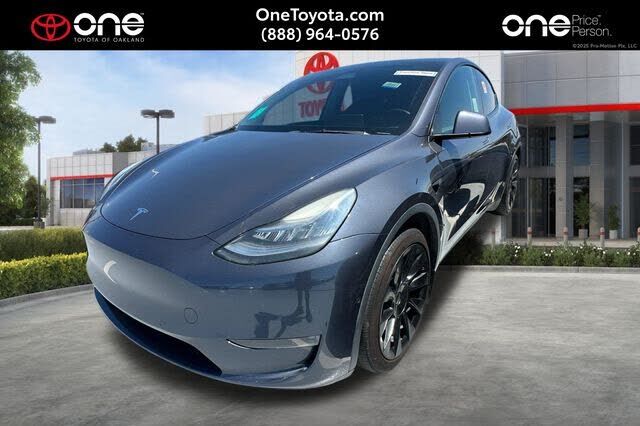 2021 TESLA Model Y