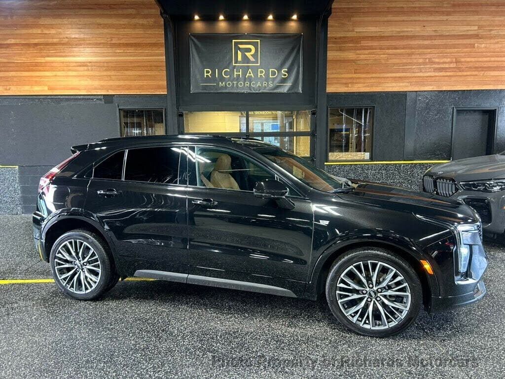 2024 CADILLAC XT4