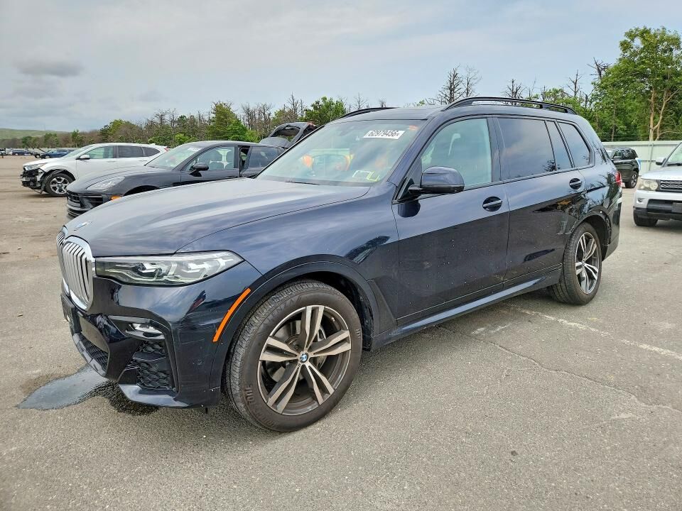 2022 BMW X7