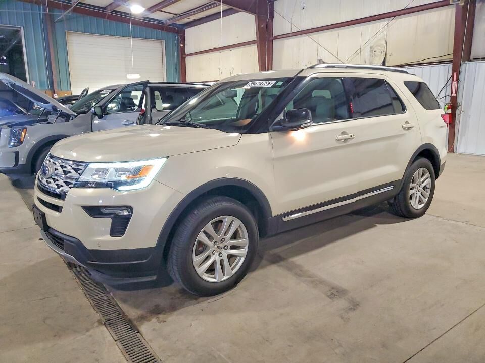 2018 FORD Explorer