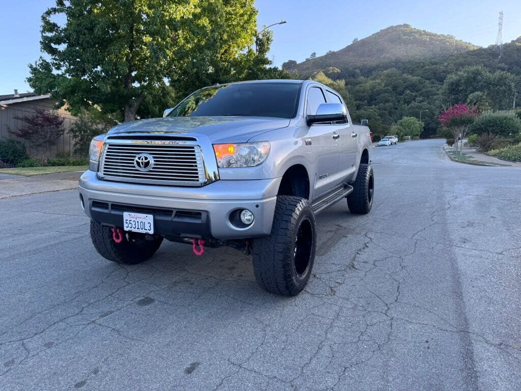 2012 TOYOTA Tundra