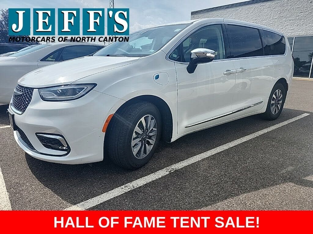 2023 CHRYSLER Pacifica
