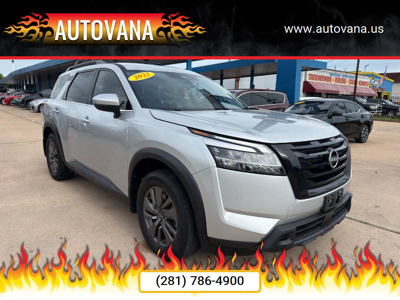 2022 NISSAN Pathfinder