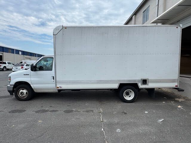 2024 FORD E-350