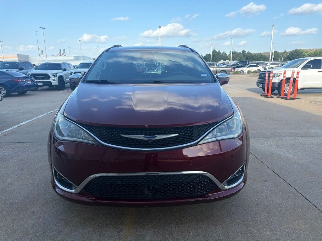 2019 CHRYSLER Pacifica