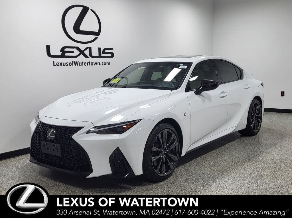 2025 LEXUS IS