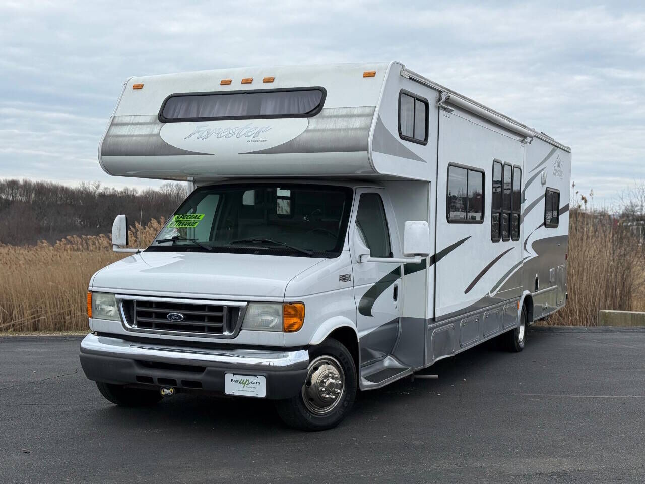 2005 FORD E-450