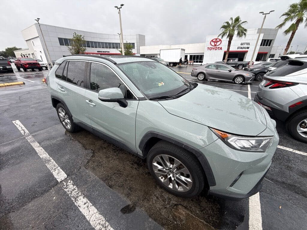 2020 TOYOTA RAV4