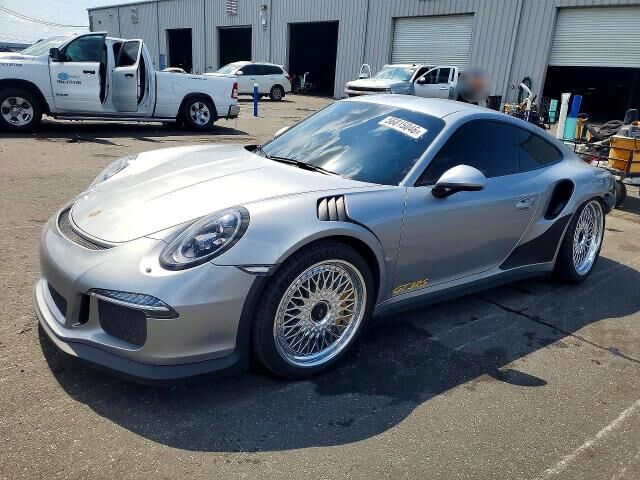 2016 PORSCHE 911