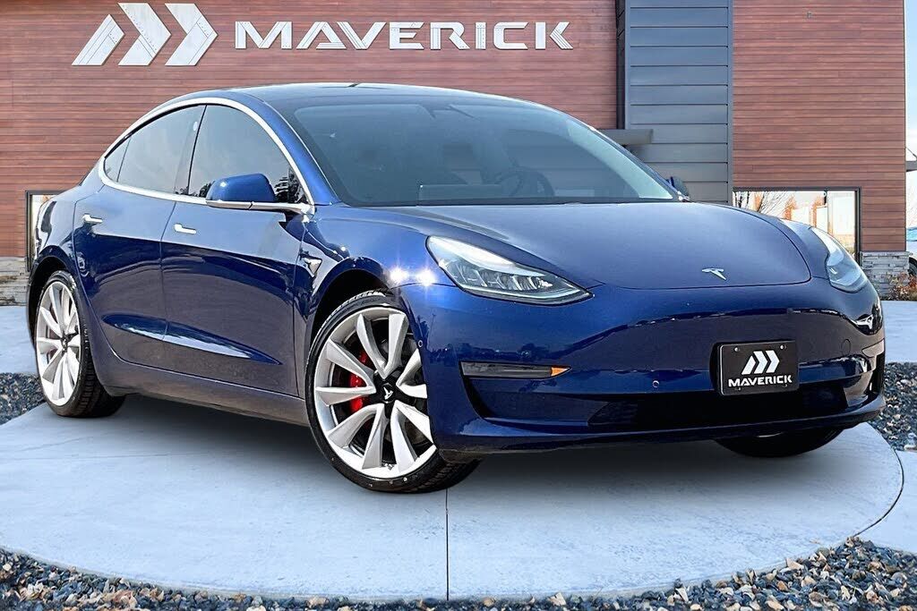2019 TESLA Model 3