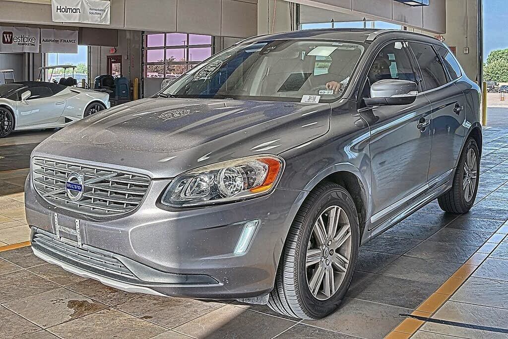 2017 VOLVO XC60