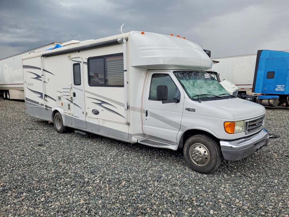 2004 FORD E-450