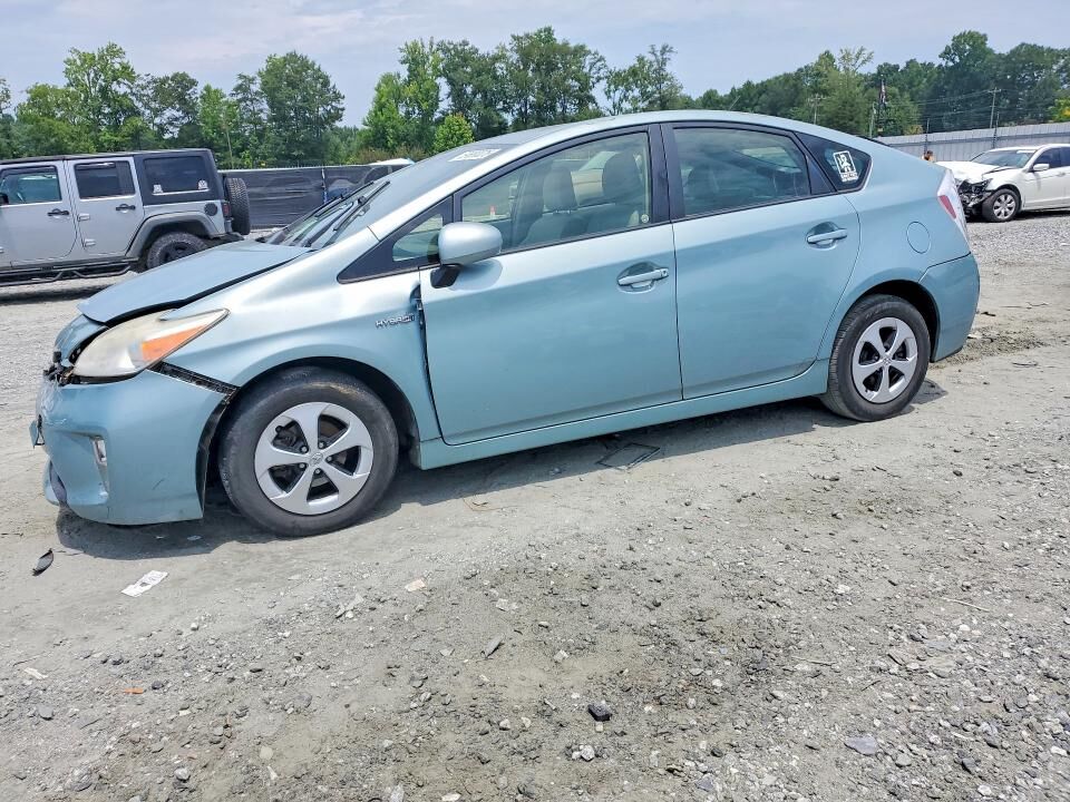 2013 TOYOTA PRIUS