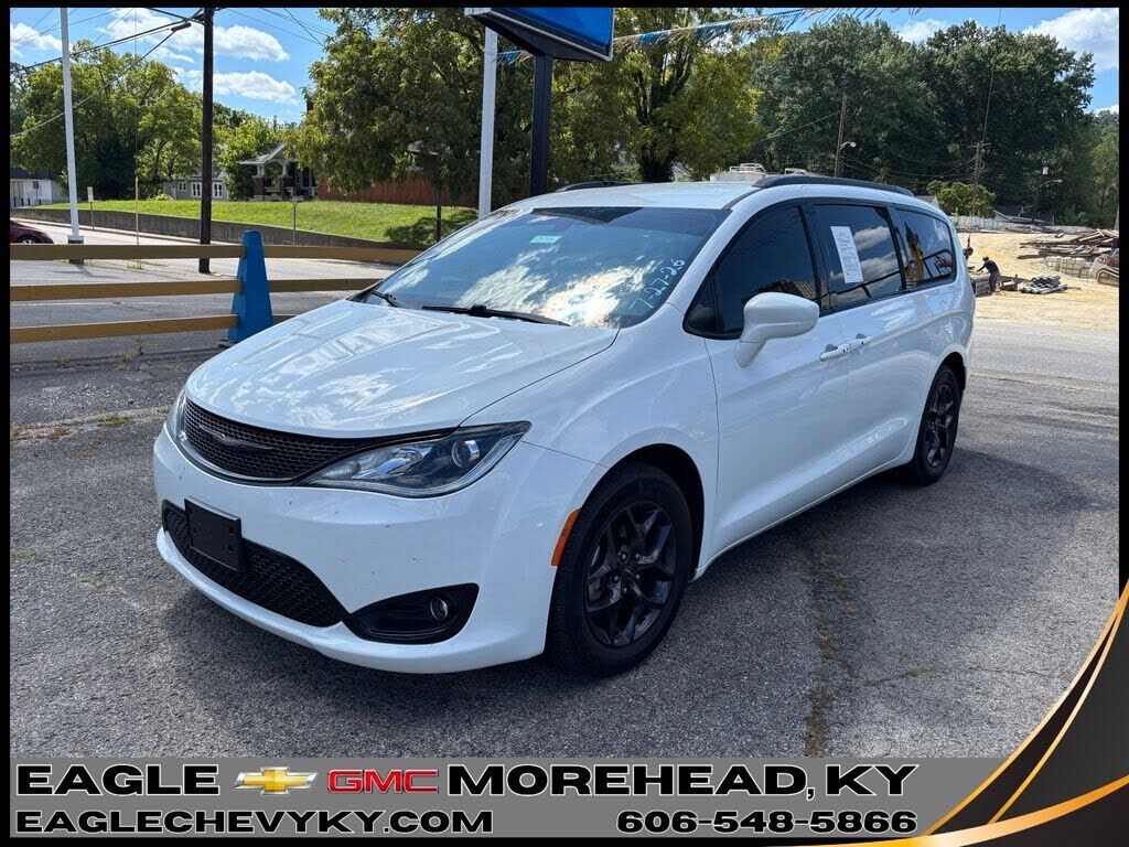 2020 CHRYSLER Pacifica