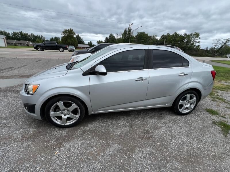 2014 CHEVROLET Sonic