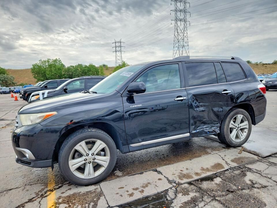 2012 TOYOTA Highlander