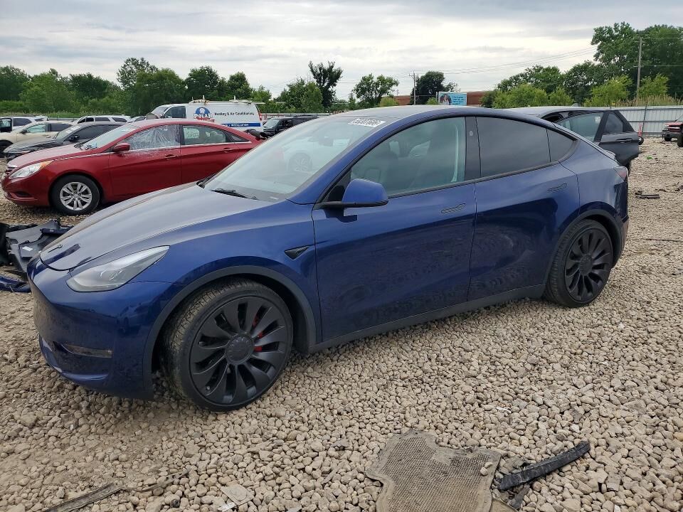 2023 TESLA Model Y