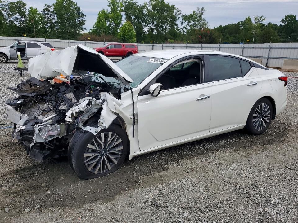 2023 NISSAN Altima