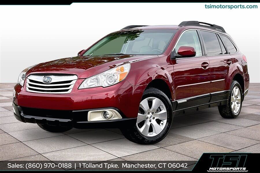 2011 SUBARU Outback