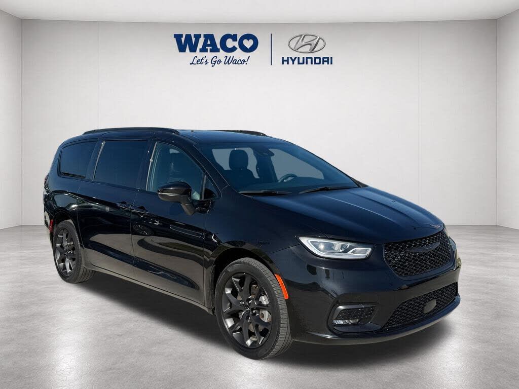 2023 CHRYSLER Pacifica