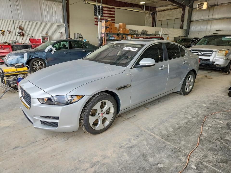 2017 JAGUAR XE
