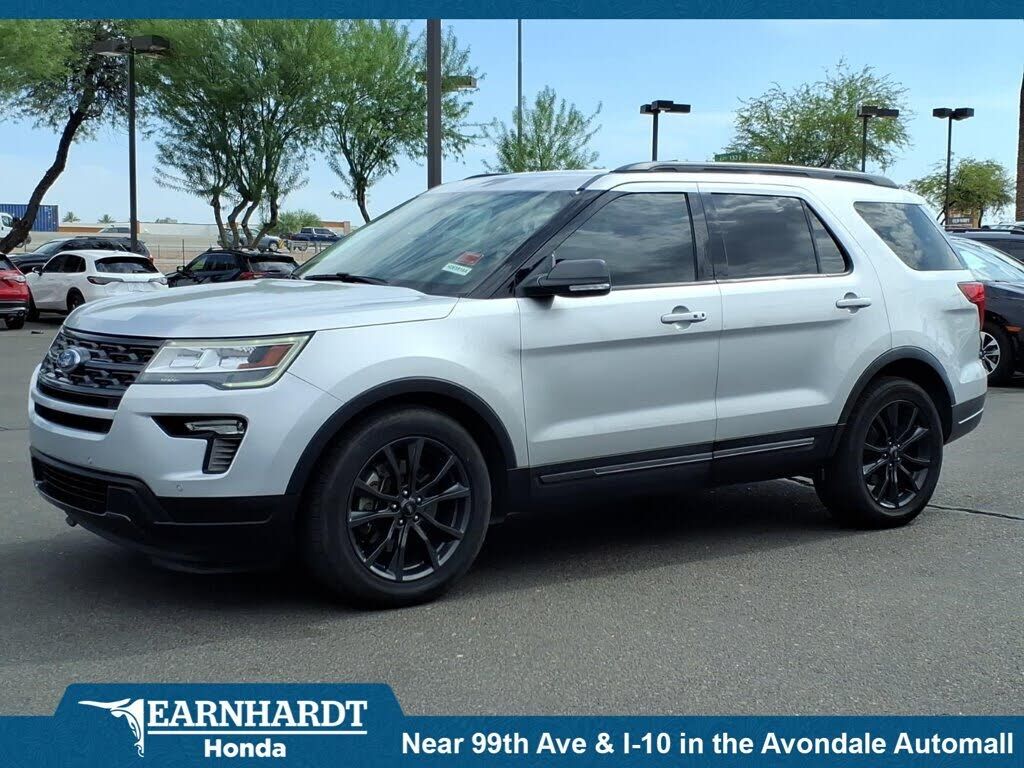 2018 FORD Explorer