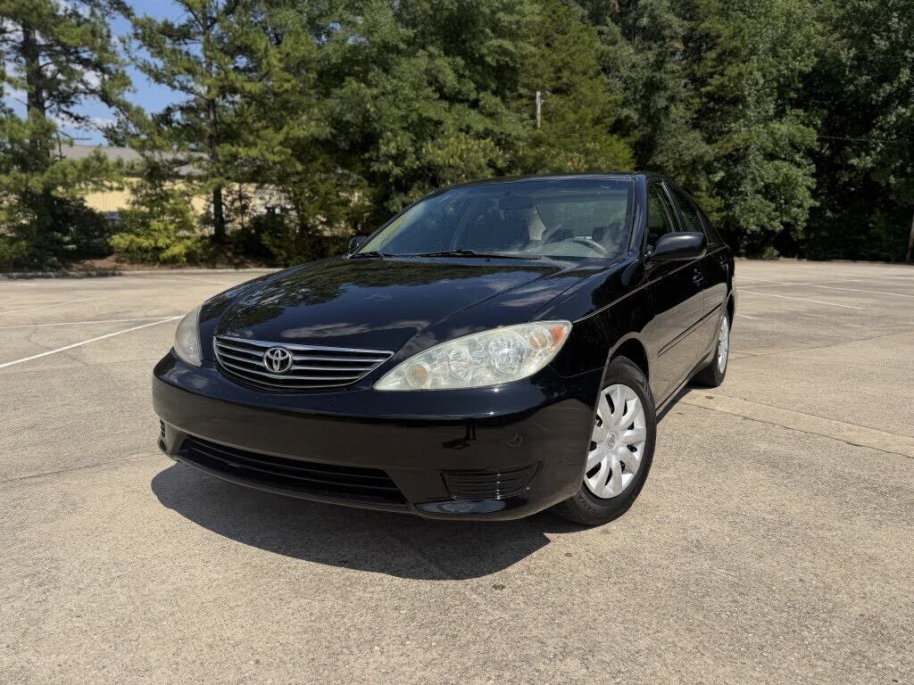 2005 TOYOTA Camry