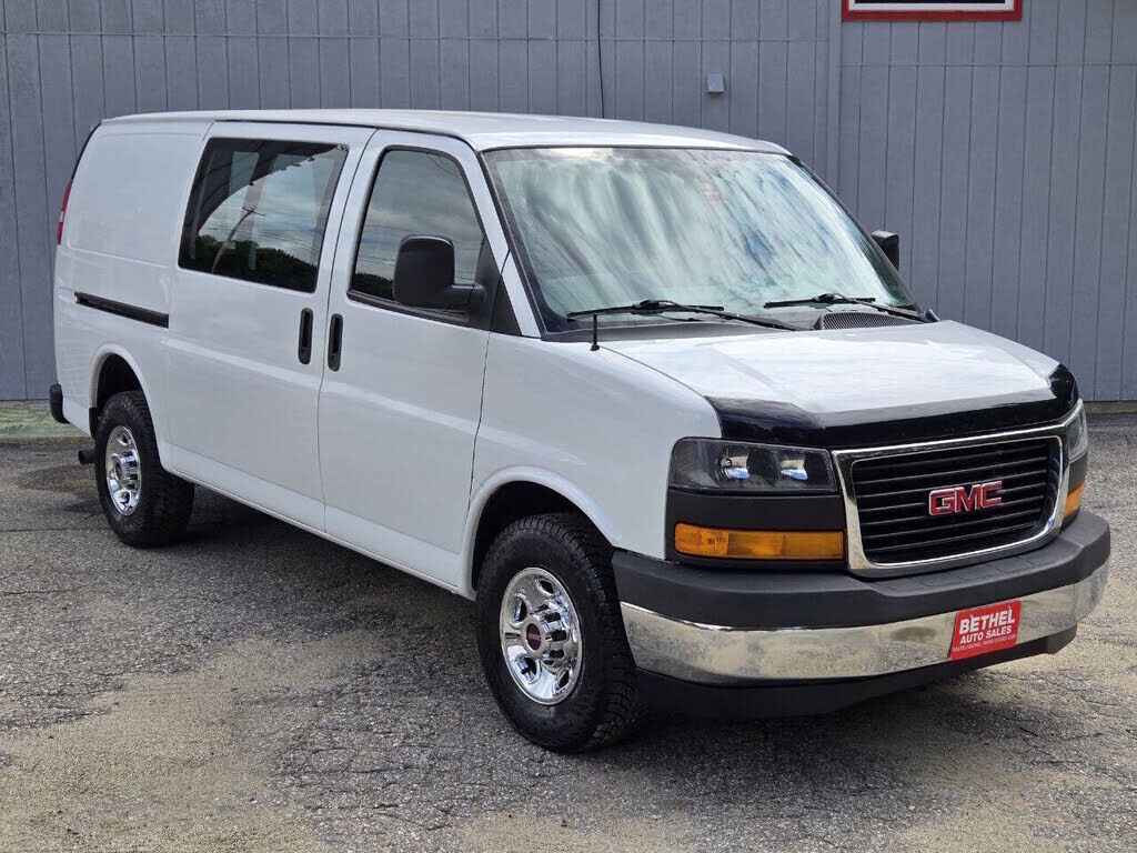2017 GMC Savana