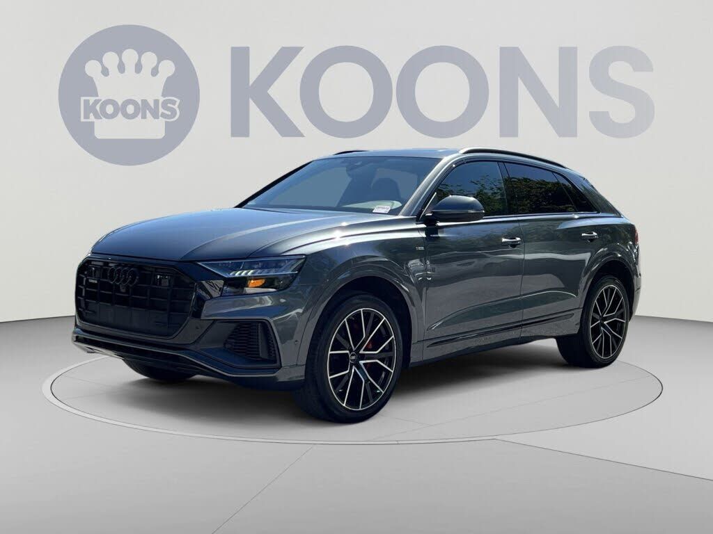 2023 AUDI Q8
