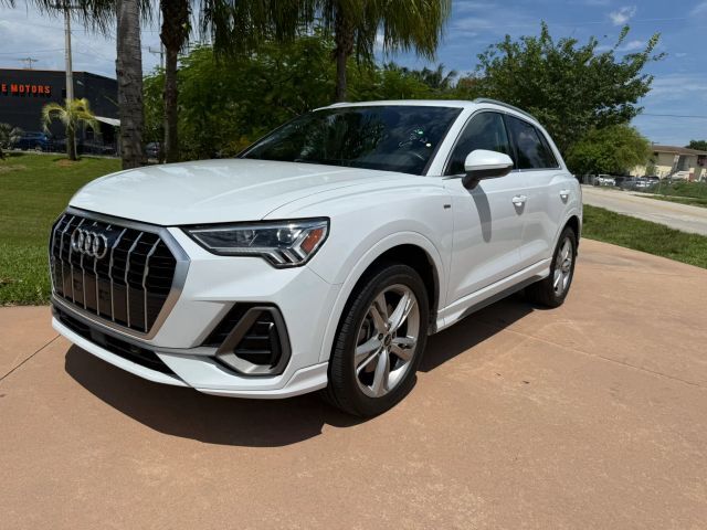 2022 AUDI Q3
