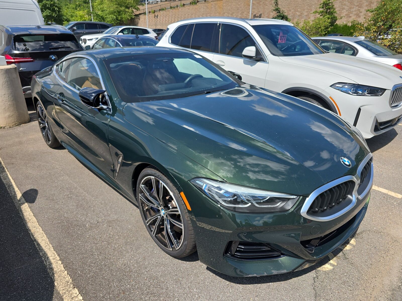 2023 BMW M8