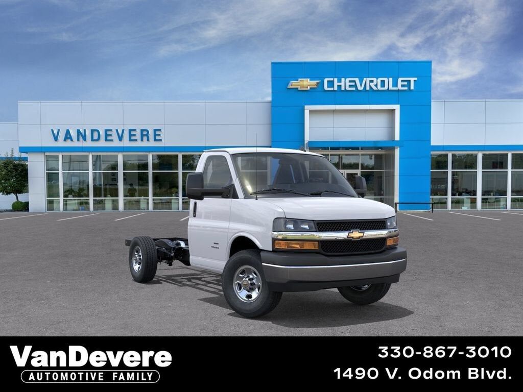 2026 CHEVROLET Express