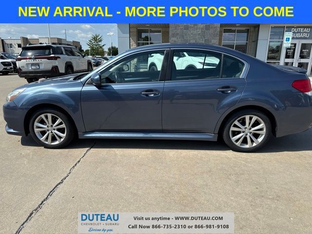 2013 SUBARU Legacy