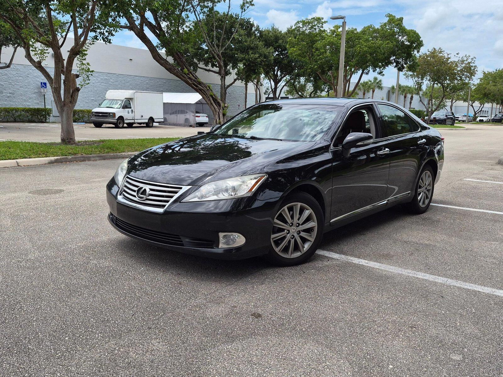 2012 LEXUS ES