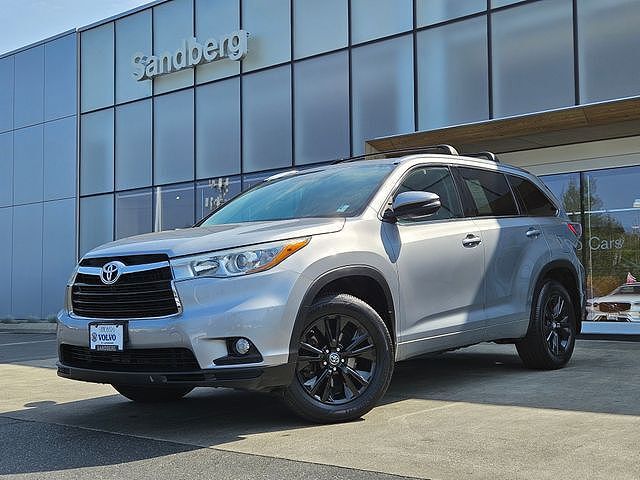 2016 TOYOTA Highlander