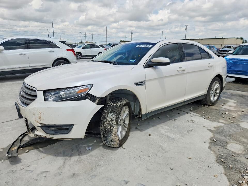 2013 FORD Taurus