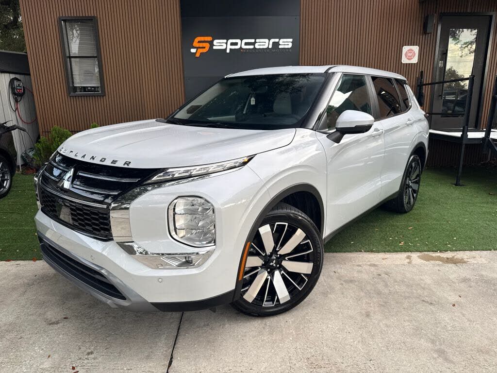 2025 MITSUBISHI Outlander