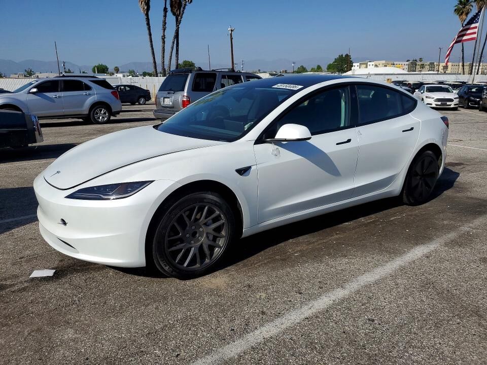2025 TESLA Model 3